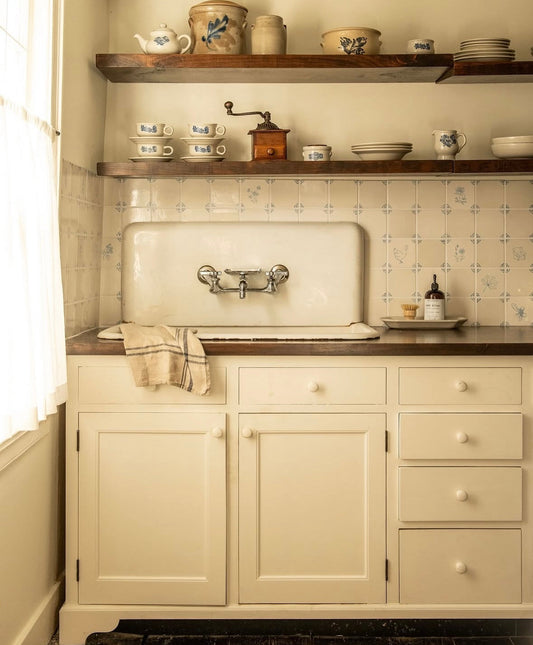Case Study: Transforming an 1800s Colonial Kitchen with Delft Tiles and Timeless Design