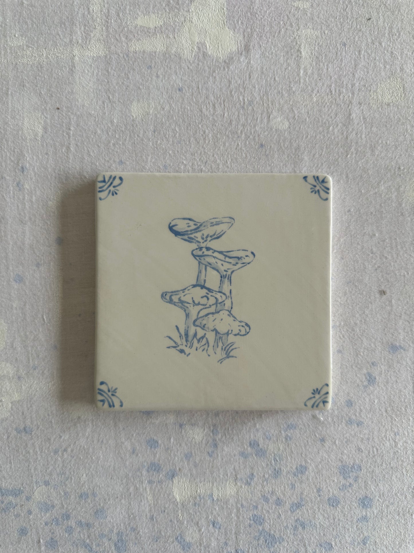 Mushroom Delft Tile Test
