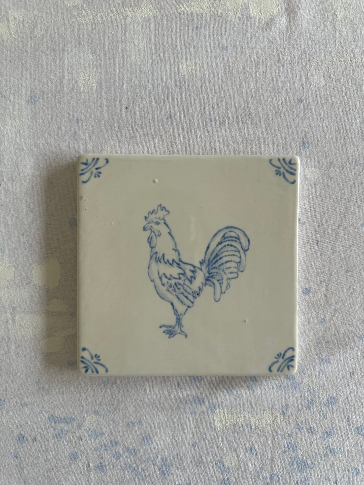 Rooster Delft Tile Test